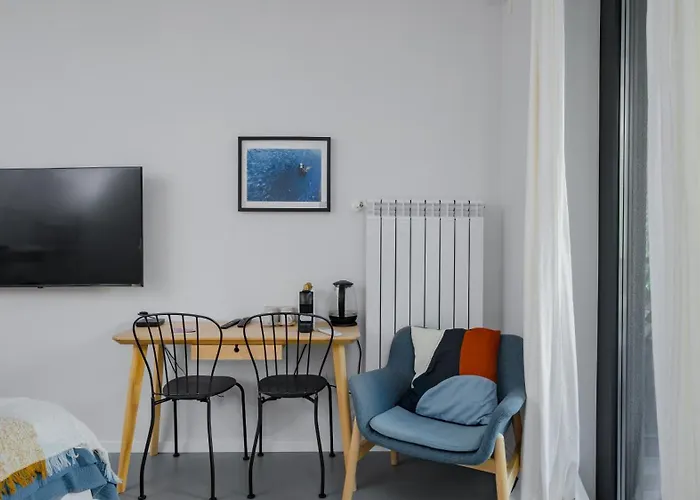 Aviva By Flat Mаnager *