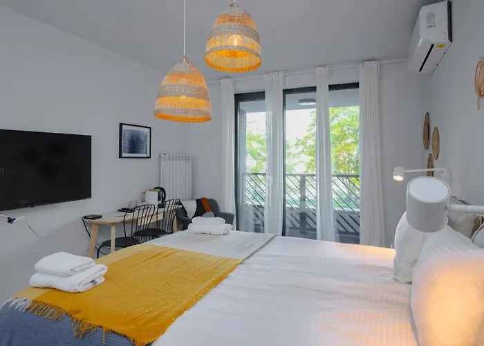 Апартамент Aviva By Flat Mаnager София